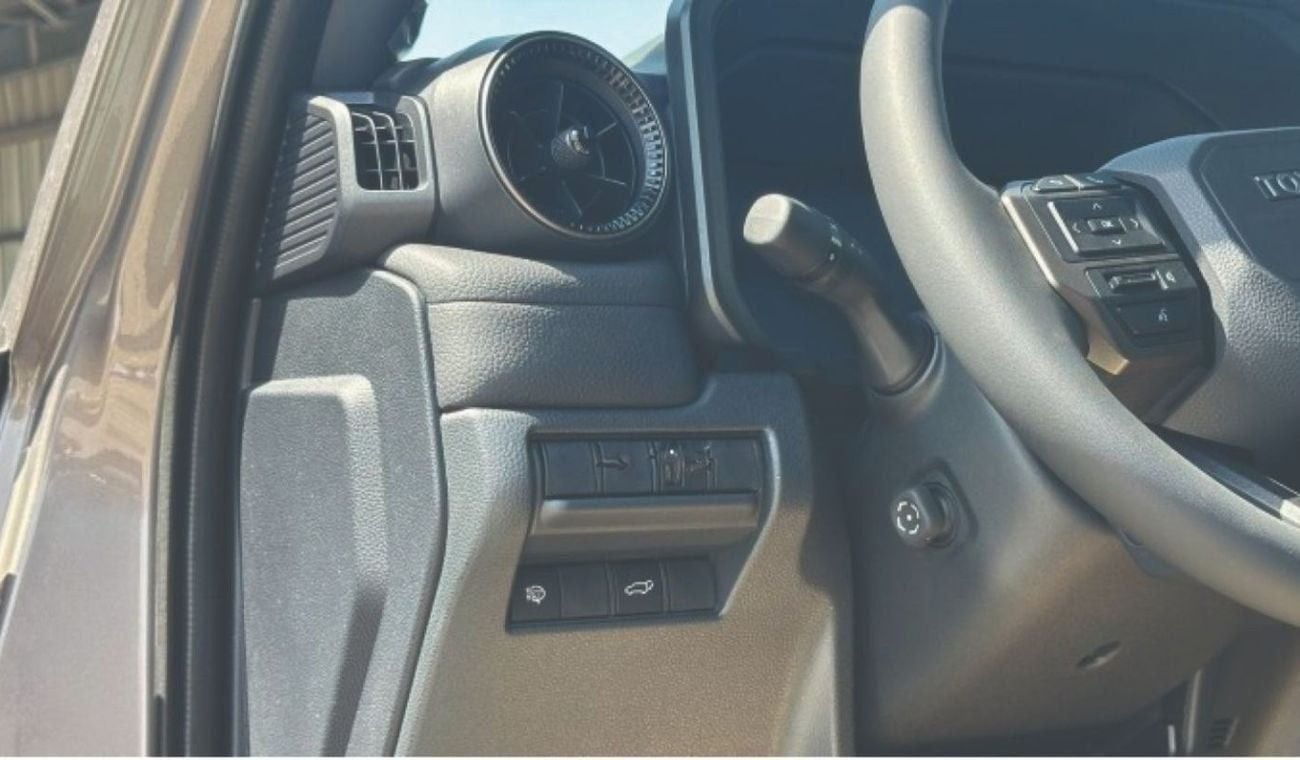 تويوتا برادو ADVENTURE 2.4L Turbo Petrol Luxury 8A/T
