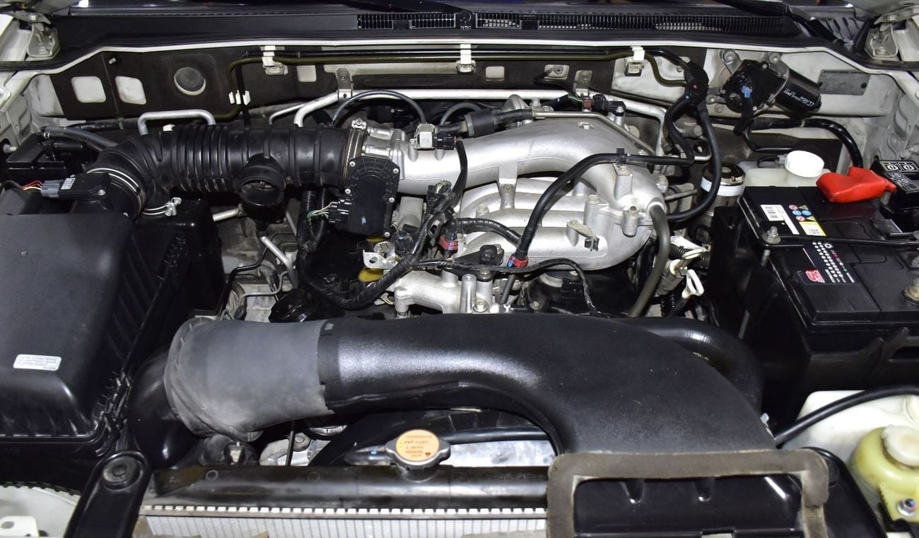 ميتسوبيشي باجيرو EXCELLENT DEAL for our Mitsubishi Pajero GLS ( 2008 Model ) in Golden Color GCC Specs