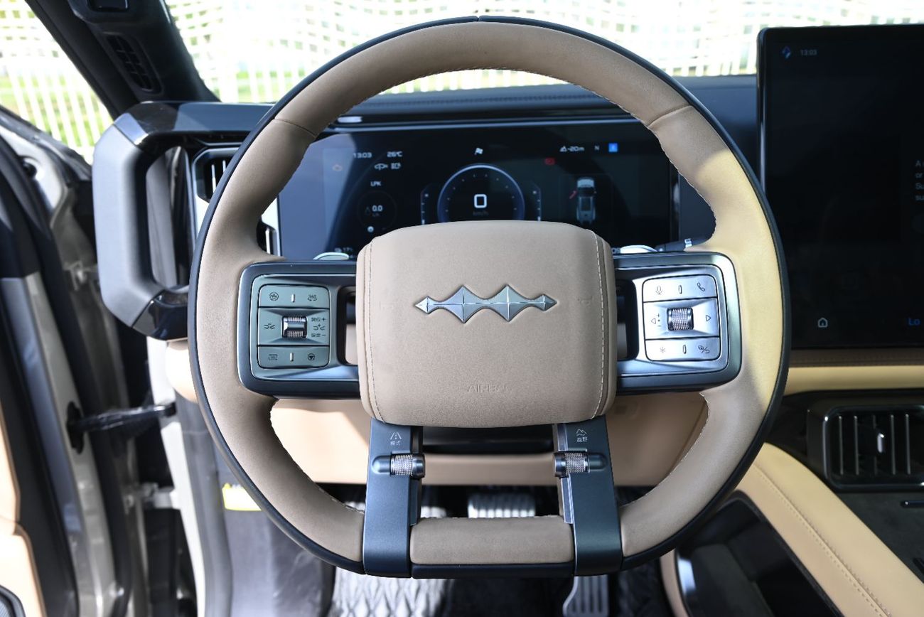 BYD Leopard 8 Smart and Brave Flagship Edition (7 Seats)