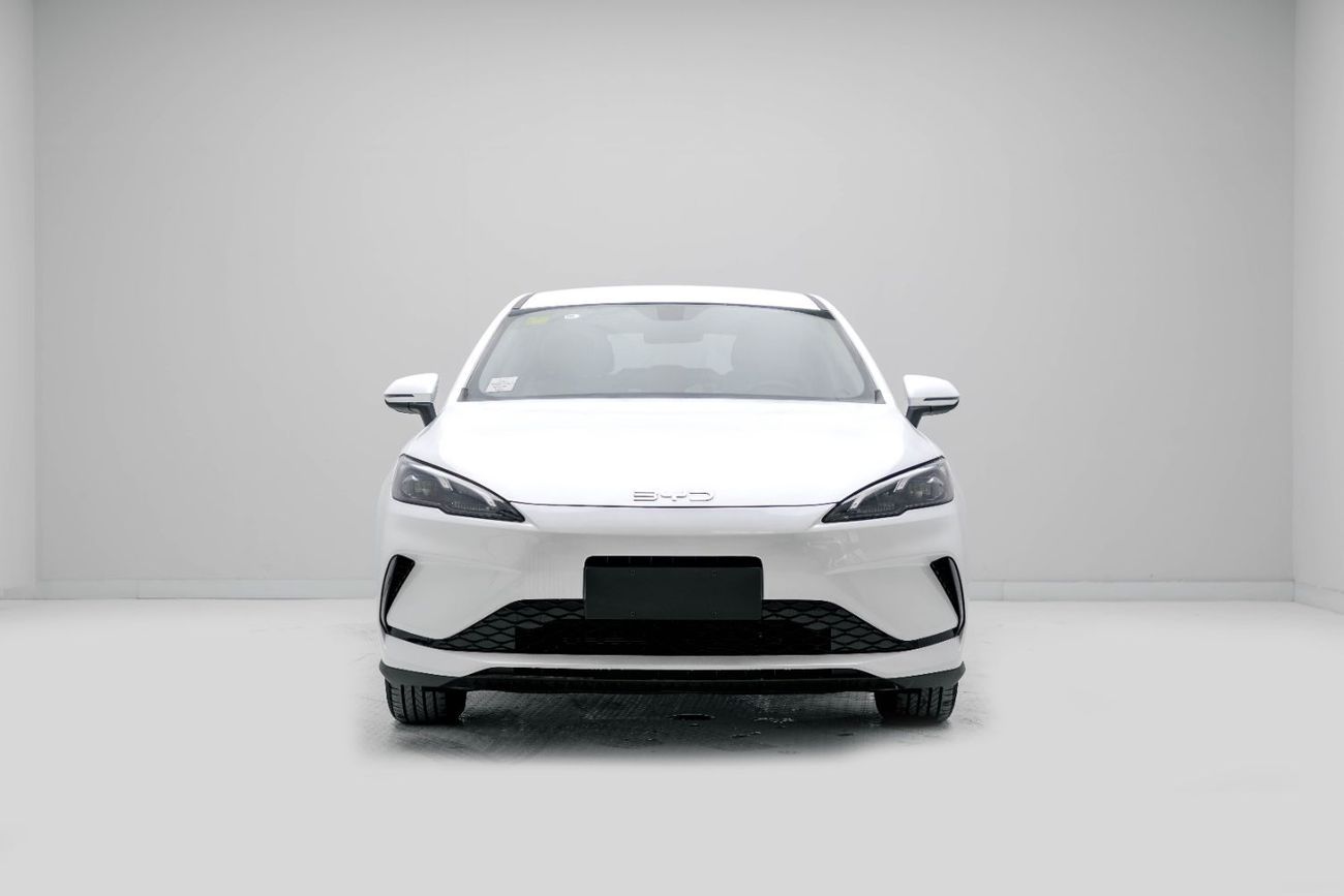 BYD Seal 05 DM-i ID Luxury 1.5L- White Inside Grey | Export Only