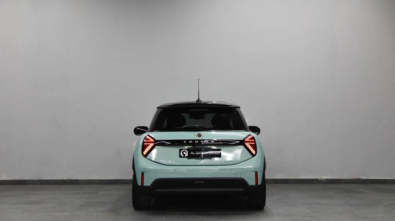 Mini Cooper S Clean Title | MINI Cooper S | Low Kms | AED 1300 monthly | V4 2.0L Turbocharged 201 Hp | Ref#W30356