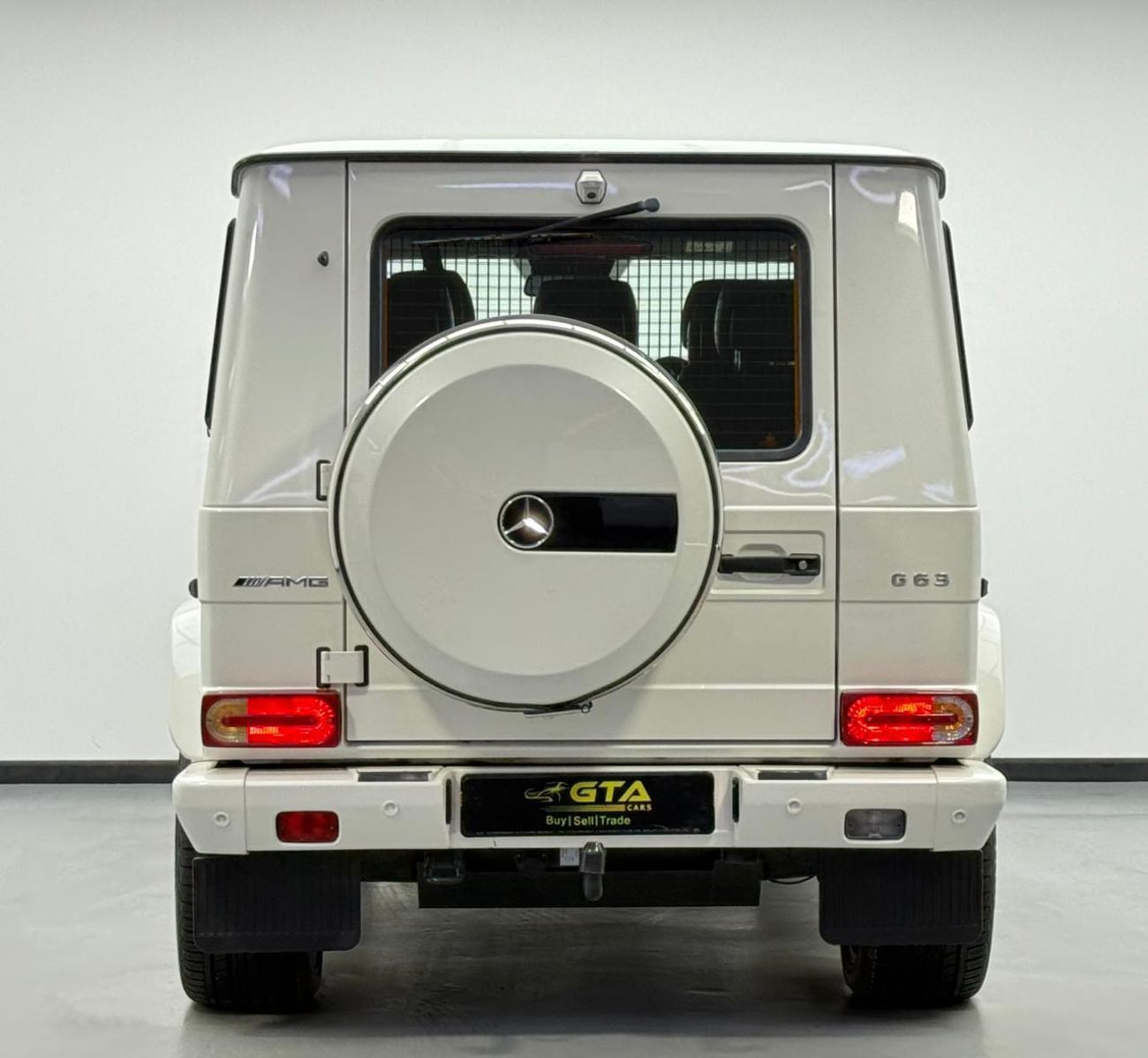 Mercedes-Benz G 63 AMG Std 5.5L 2017 Mercedes Benz G63 AMG, Full Service History, Carbon Fiber Interior, Excellent Conditio