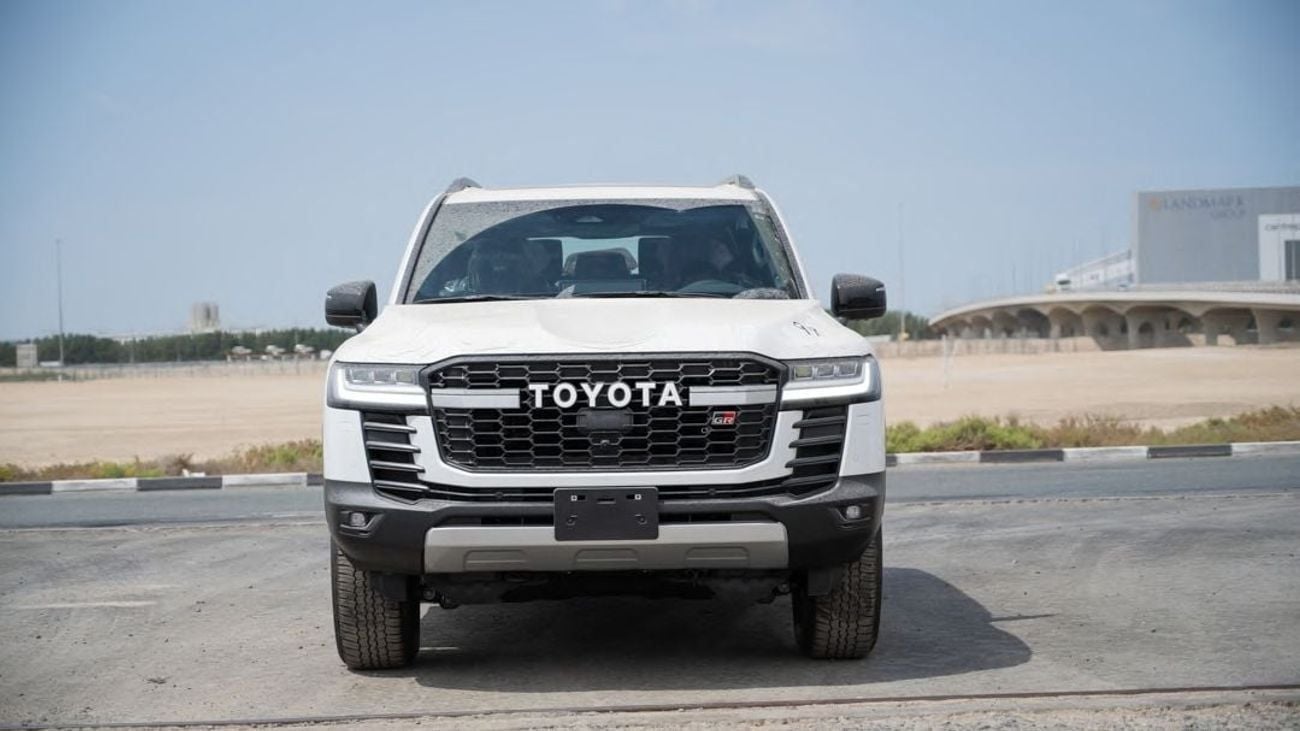 تويوتا لاند كروزر Toyota LC300 GR-S 3.3L 2025 Full
