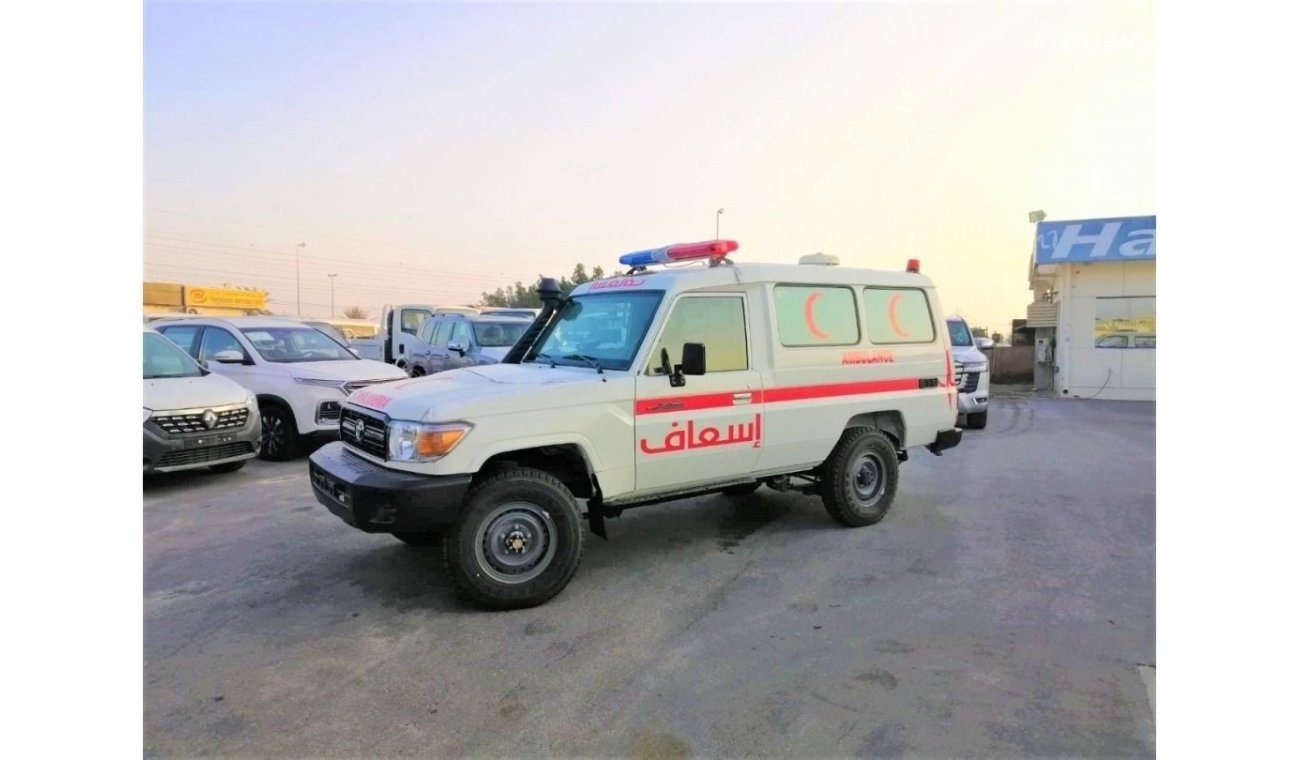 تويوتا لاند كروزر هارد توب ambulance