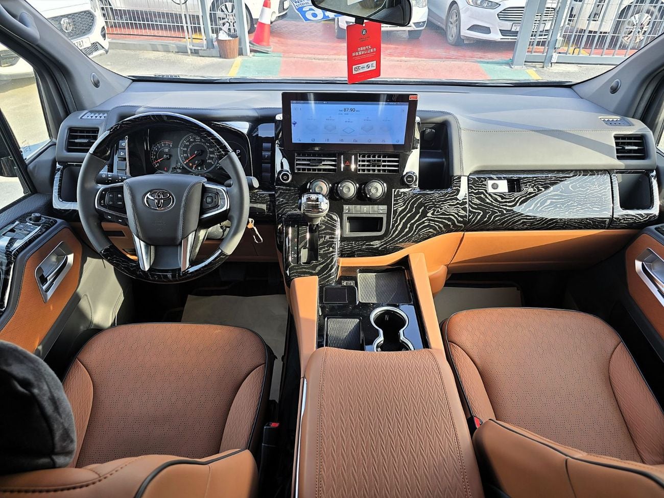 Toyota Hiace High Roof Van 3.5L TOYOTA HIACE High Roof (kmuller) special edition 3.5L Van RWD 5Doors black color