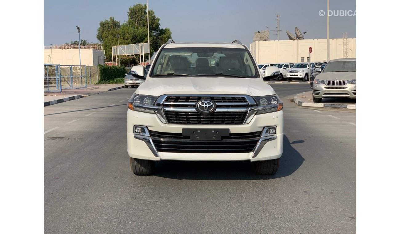 Toyota Land Cruiser V6 GRANDTOURING MODEL 2021 GCC FULL OPTION ( GOOGLE MAP / REAR SCREENS )