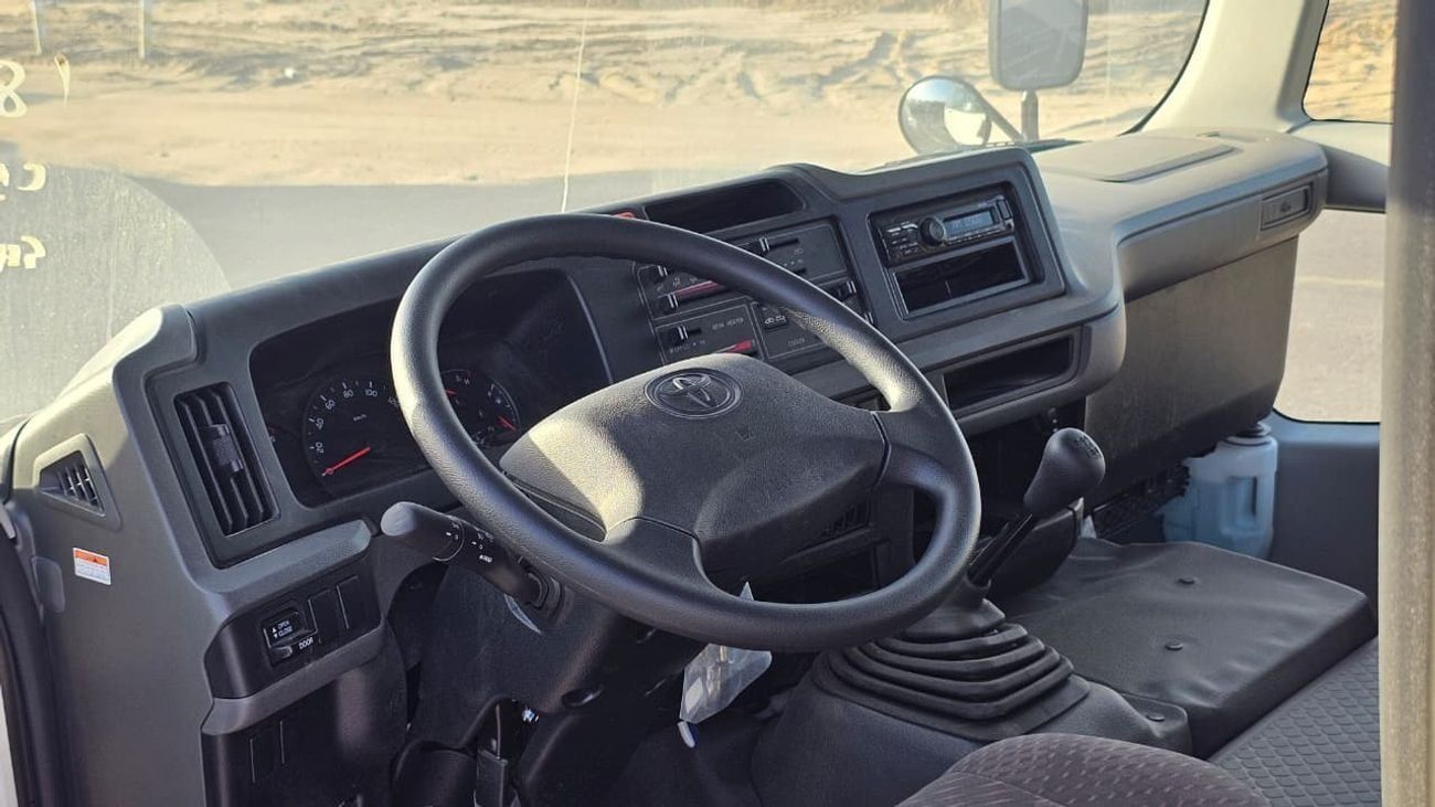 تويوتا كوستر  Toyota Coaster 4.2 DIESEL 23 Seater 2026
