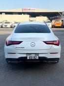 Mercedes-Benz CLA 250 للبيع Mercedes-Benz CLA 250 2025 فل أوبشن – صبغ وكالة الممشى: 1,000 كم فقط  فتحة سقف، جلد كهرباء، شا