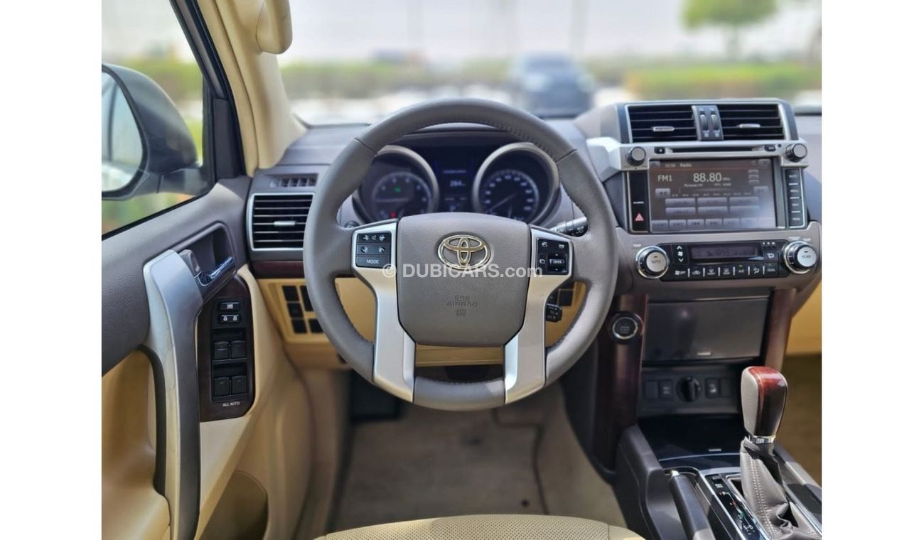 Toyota Prado TOYOTA PRADO VXR 4.0 2017 GCC SINGLE OWNER IN MINT CONDITION