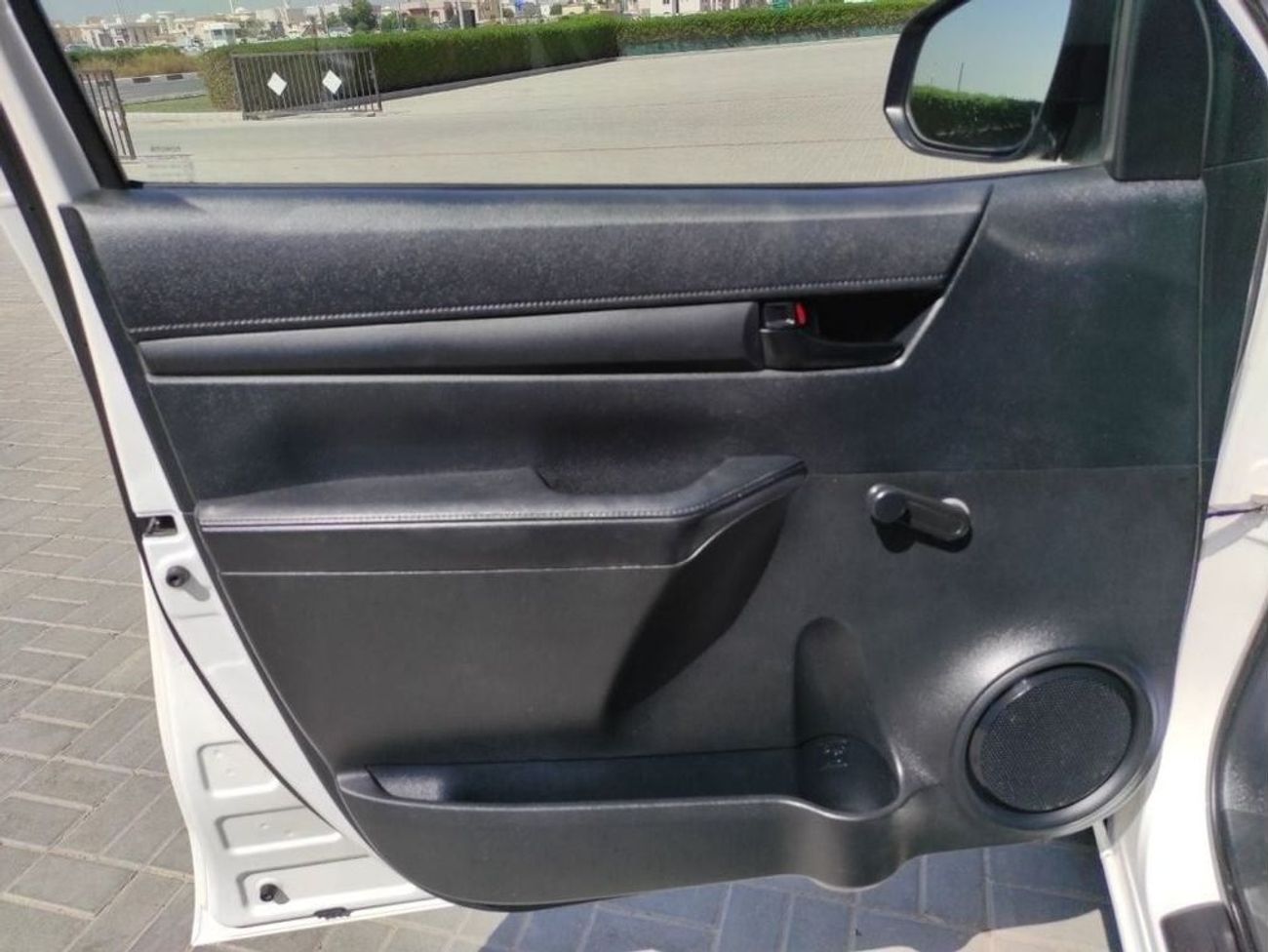 تويوتا هيلوكس Toyota Hilux 2020 single 4×2 manual petrol