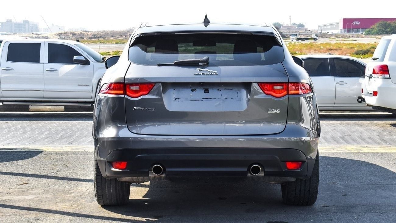 جاكوار F بيس PRESTIGE 35 AWD