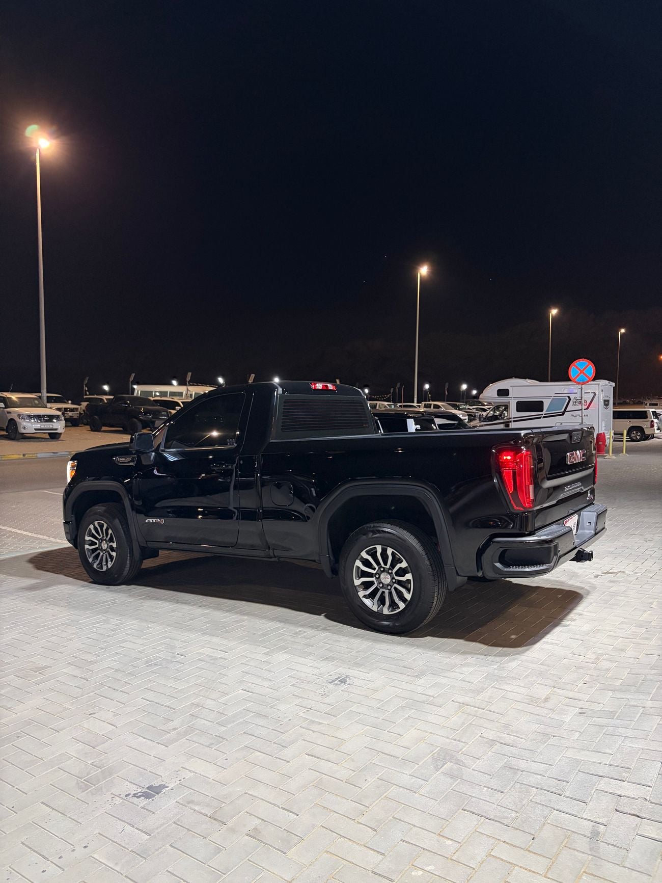 جي أم سي سييرا 1500 CREWCAB AT4