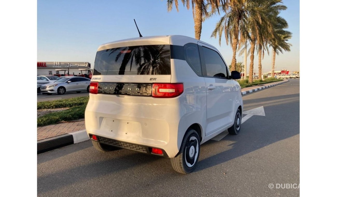 ولينج مينى اى فى Wuling Mini EV MY 2022