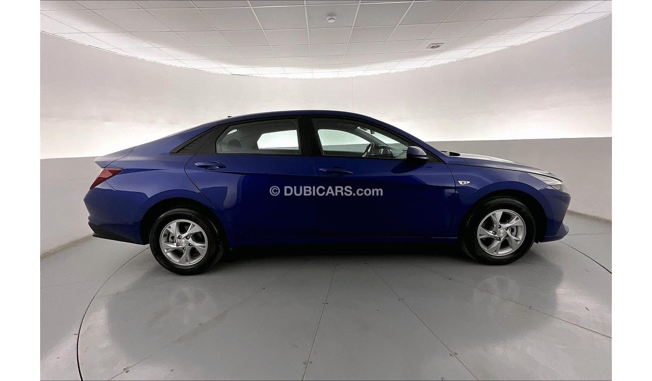 Hyundai Elantra Smart