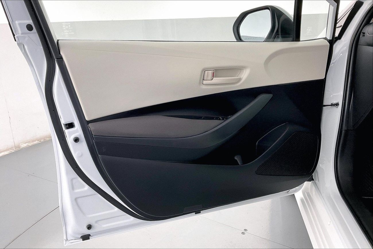 تويوتا كورولا XLI | سنة ضمان مجانية | 0 دفعة أولى | سياسة الإعادة بعد 7 أيام