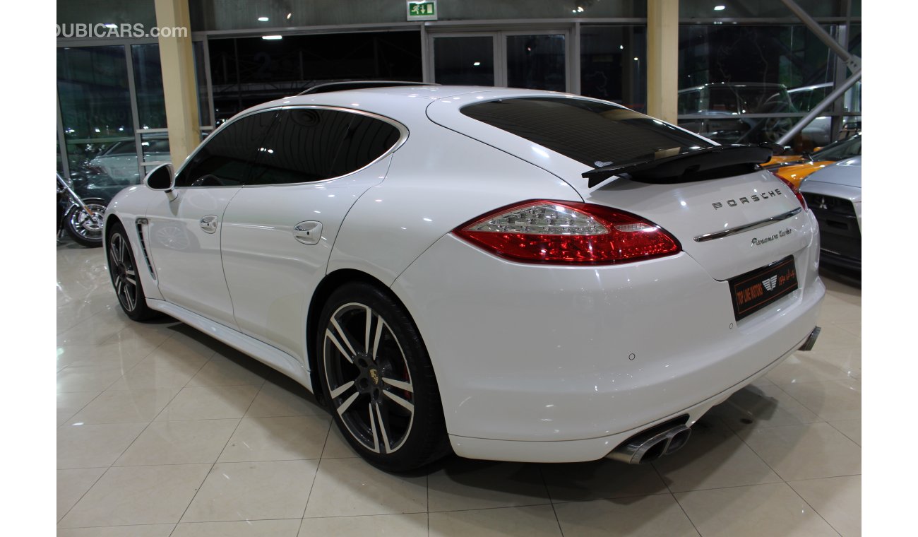 Porsche Panamera Turbo