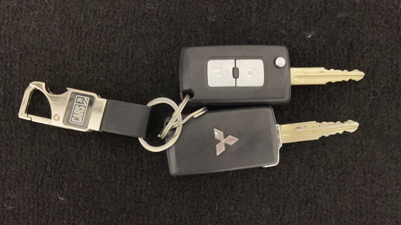 ميتسوبيشي باجيرو GLS HIGHLINE 3.8 | بدون دفعة مقدمة | اختبار القيادة في المنزل