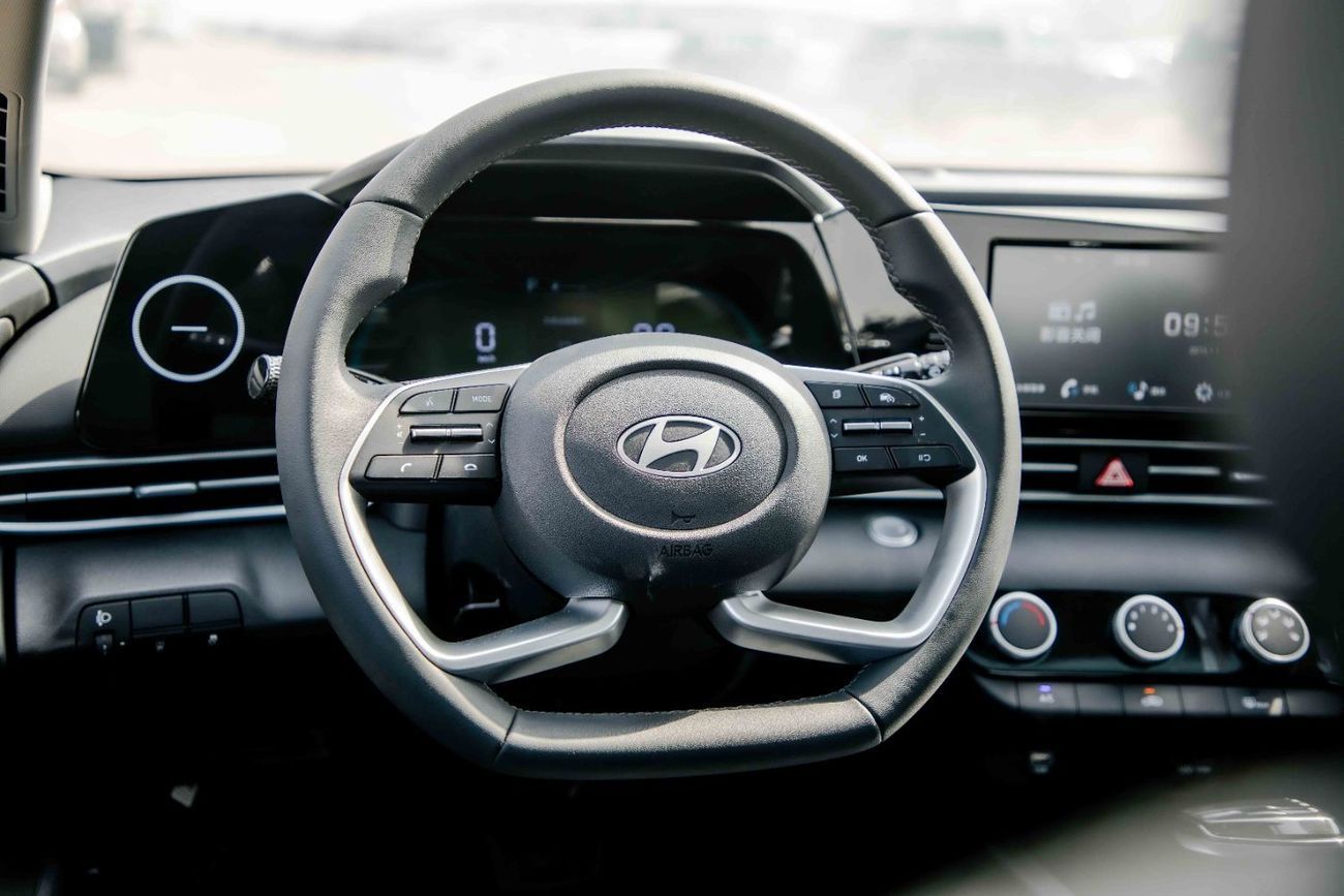 هيونداي إلانترا 2025 Hyundai Elantra GLX Elite 1.5L - White Inside Black | Export Only