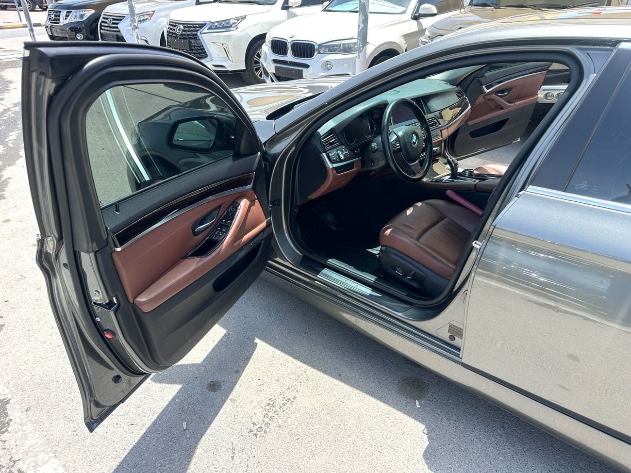 بي أم دبليو 528i