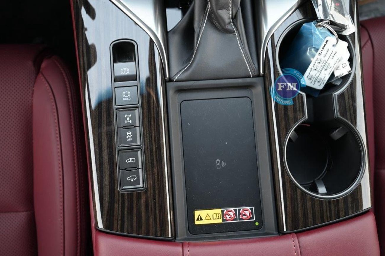 لكزس LX 600 Signature V6 3.5L 7 Seat Automatic