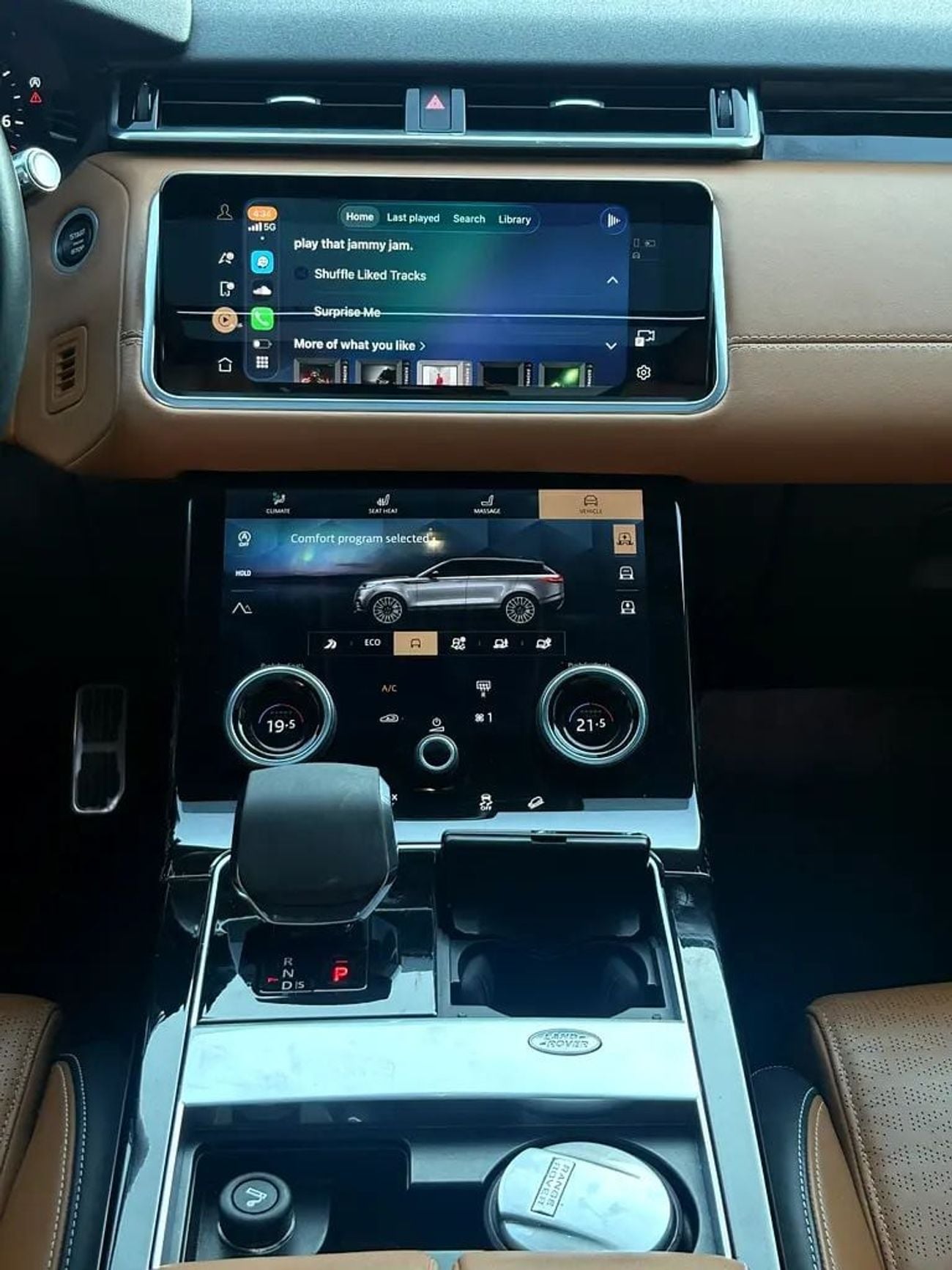 Land Rover Range Rover Velar SR P300 R-Dynamic HSE 2.0L RANGE ROVER VELAR P300 HSE R-DYNAMIC 3.0L TURBO A/T | 2021 | GCC SPECS |