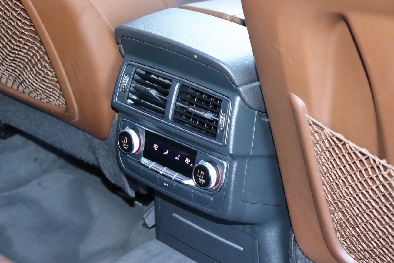 أودي Q7 AUDI Q7 S-Line / 2017 / GCC / Original Paint/ Full Option