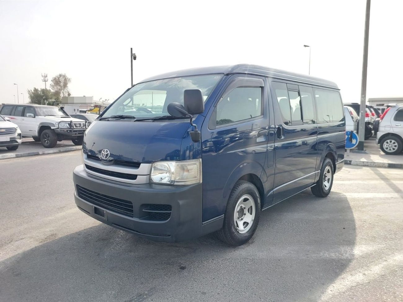 Toyota Hiace TOYOTA HIACE COMMUTER VAN RHD 2008 MODEL 2.7 L PETROL AUTOMATIC(PM013596)