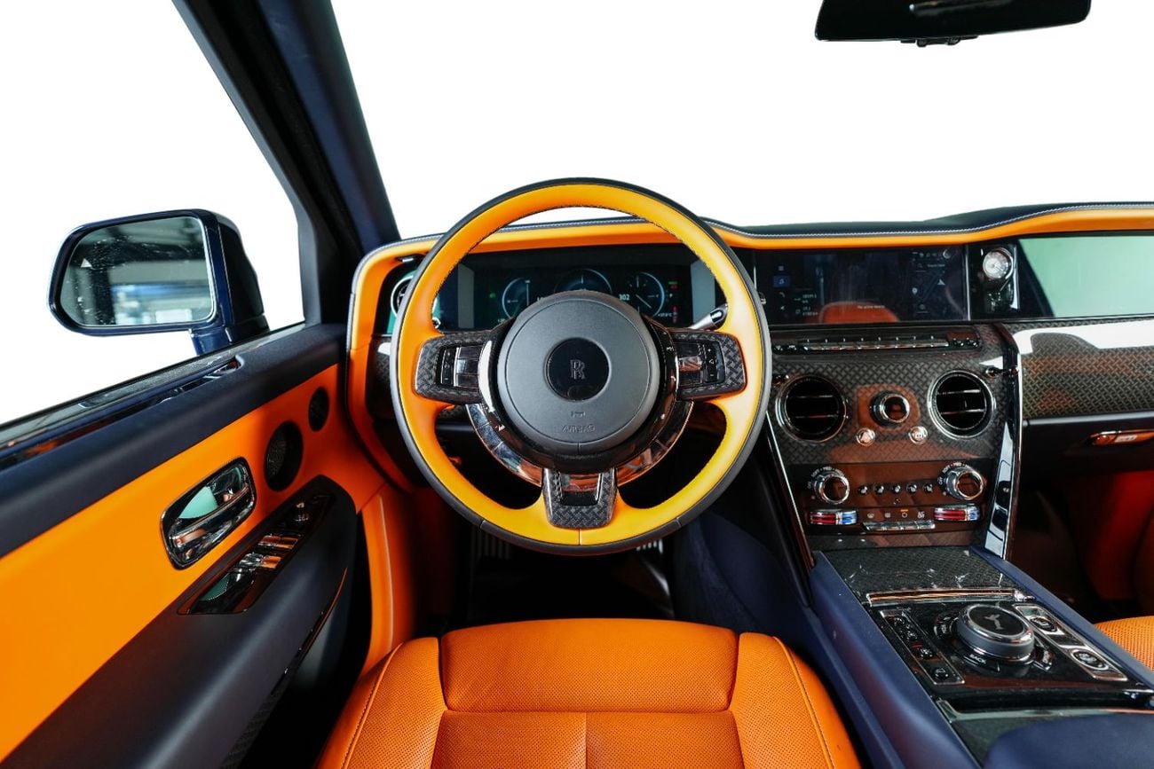 Rolls Royce Cullinan BLACK BADGE Series II Black Badge-GCC-AGMC Warranty & Service Contract-VIP Seats-Mandarin Interior