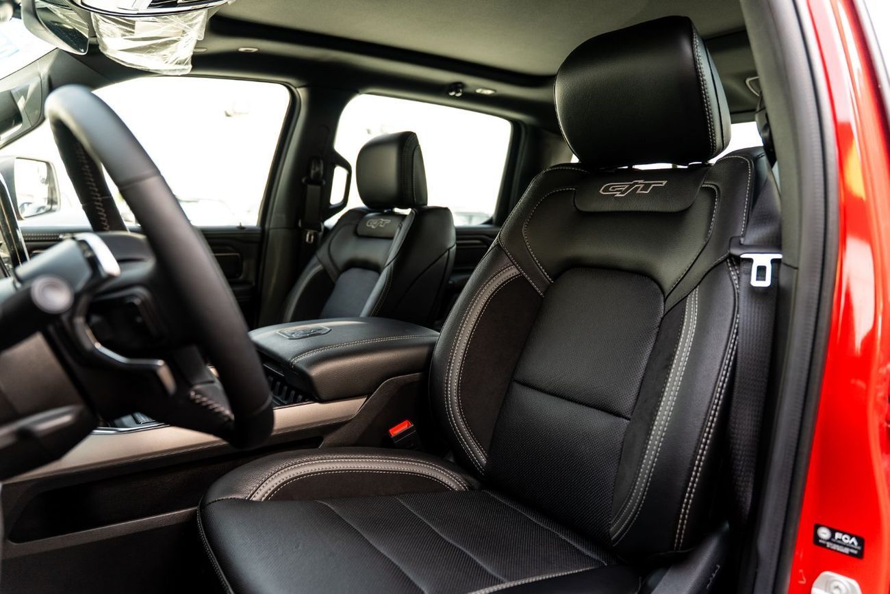 رام 1500 Rebel 5.7L Crew Cab Utility (5 Seater)