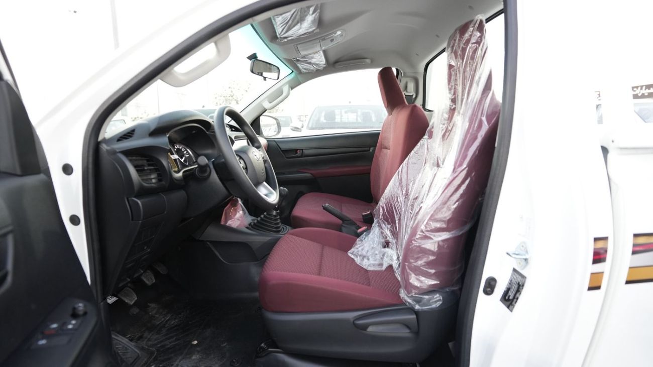 Toyota Hilux GLS 2.7L Single Cabin 4WD M/T