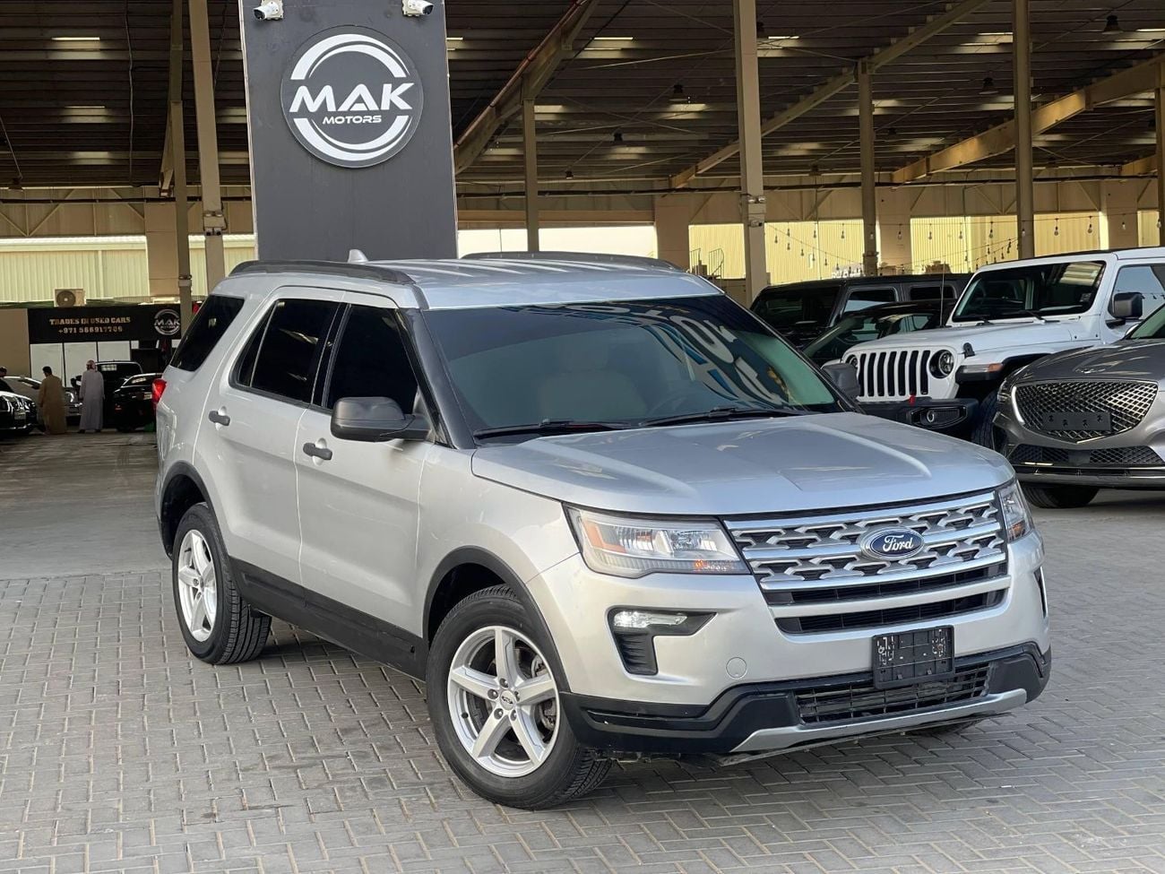 Ford Explorer BASE GCC / 4x4 / 7 SEATERS / DRIVE MODES / LEATHER / RIMS / SUPER CLEAN