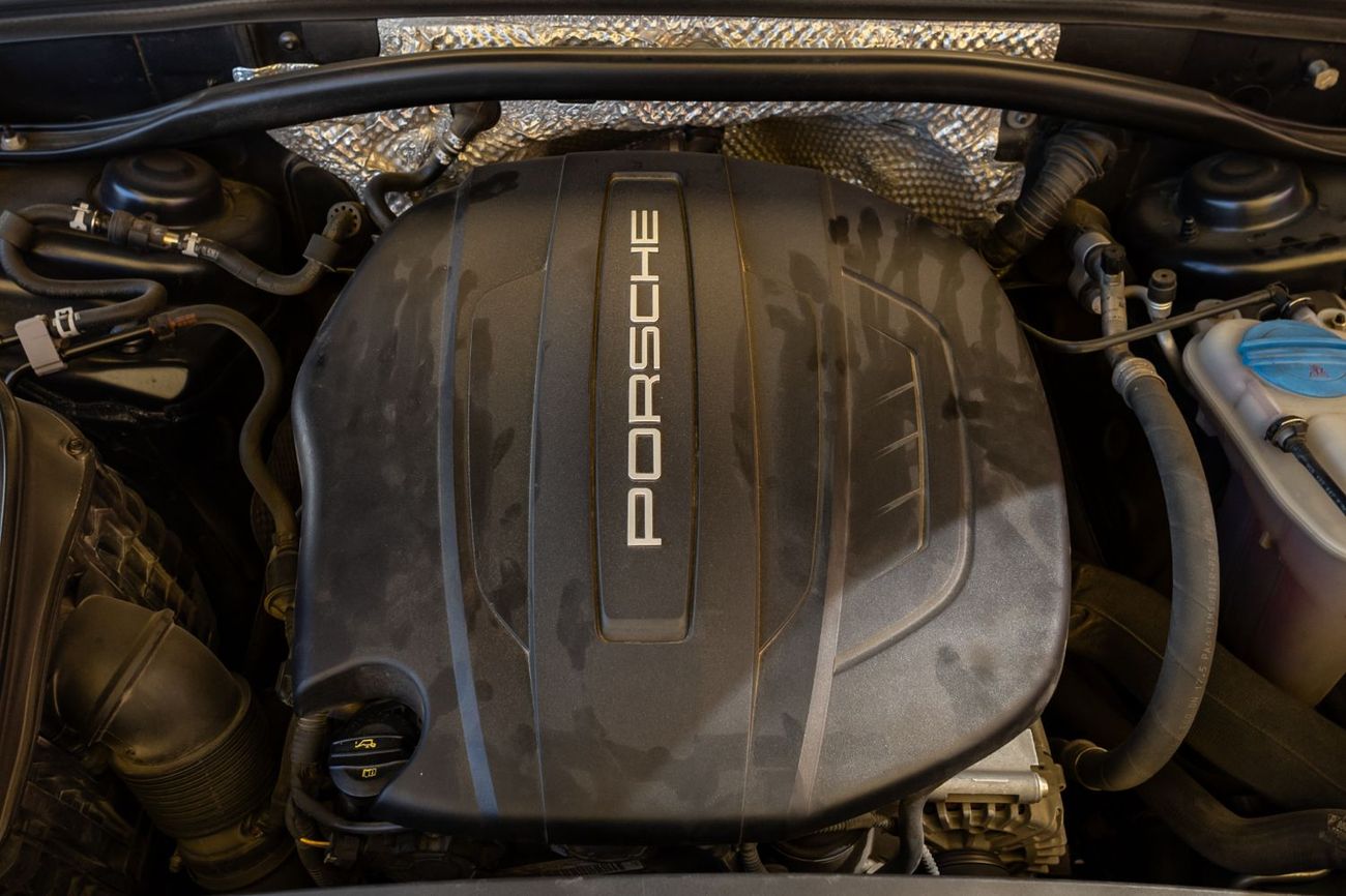 Porsche Macan Std 2.0L (252 HP)