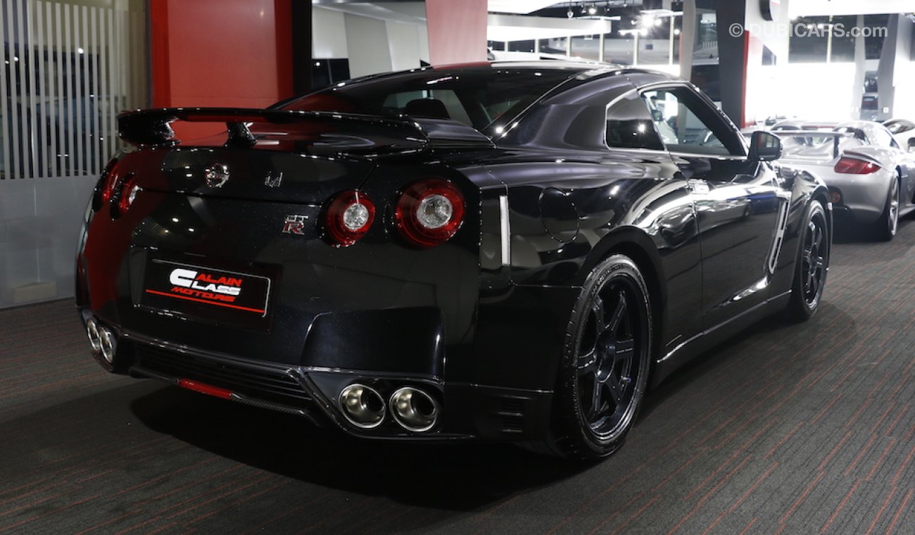 Nissan GT-R