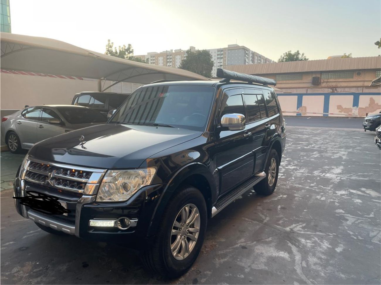 ميتسوبيشي باجيرو GLS Highline 3.8L (274 HP) LHD-4WD-Automatic-Petrol-6 Cylinders-7 Seats-5 Doors