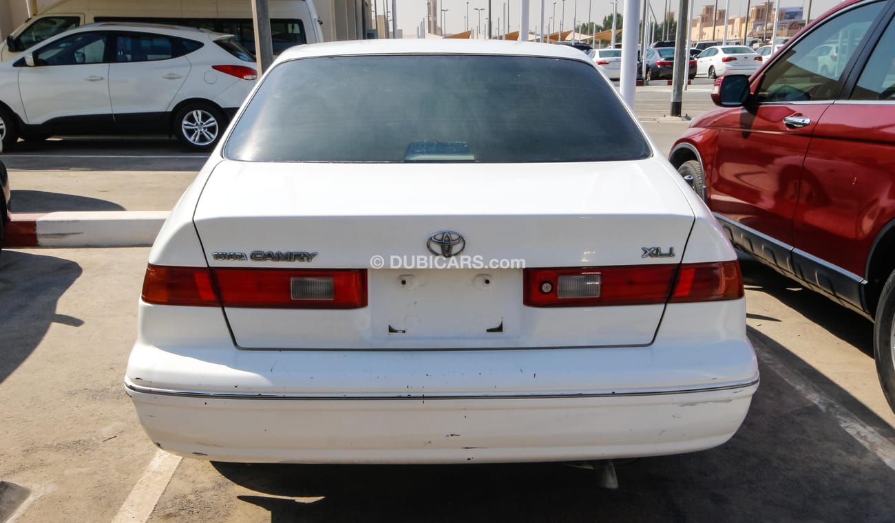 Toyota Camry XLi