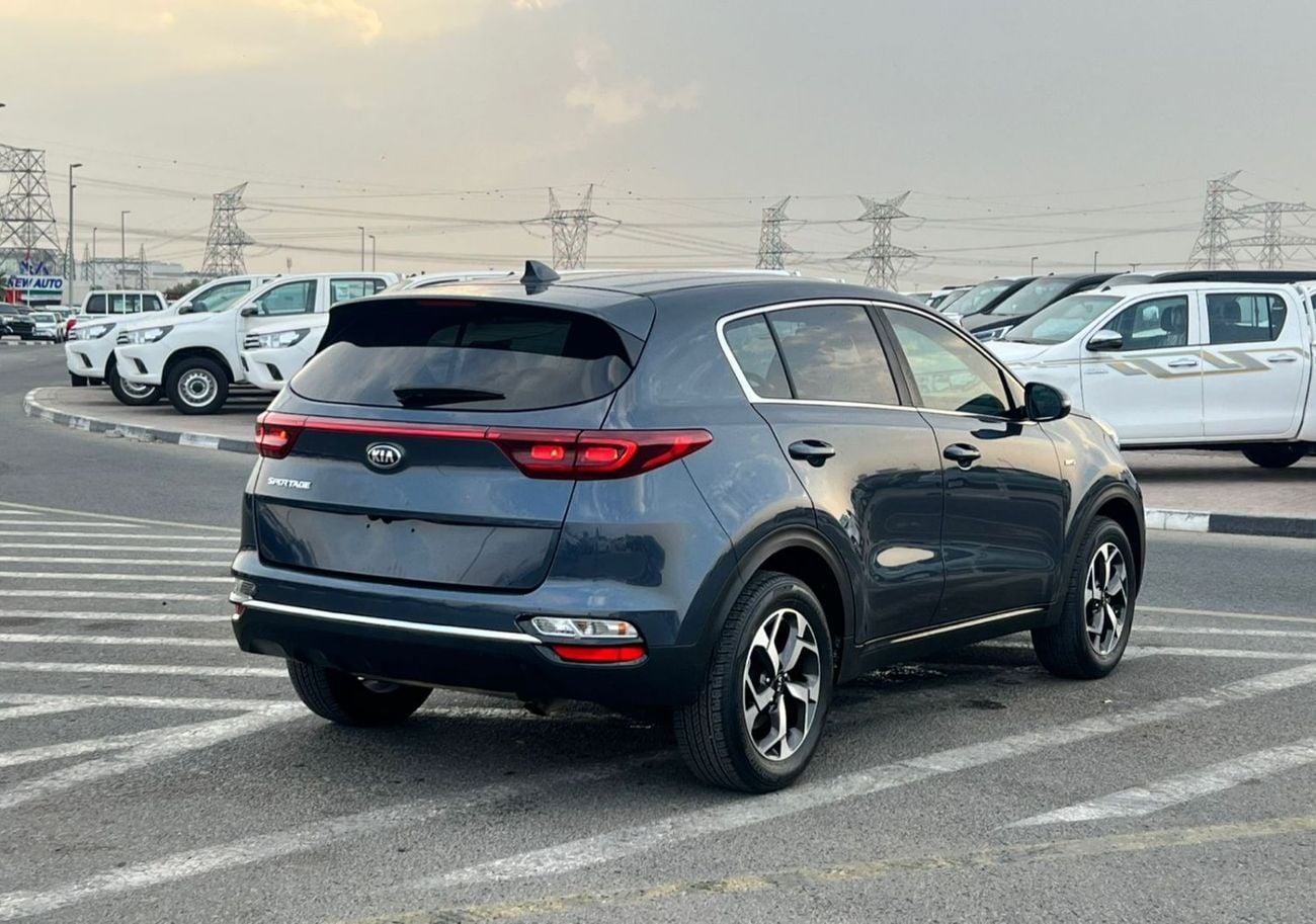 Kia Sportage 2020 Kia Sportage LX Mid - option - 2.4L V4 - AWD 4x4 - Rear Camera - Leather Seat - 2 keys