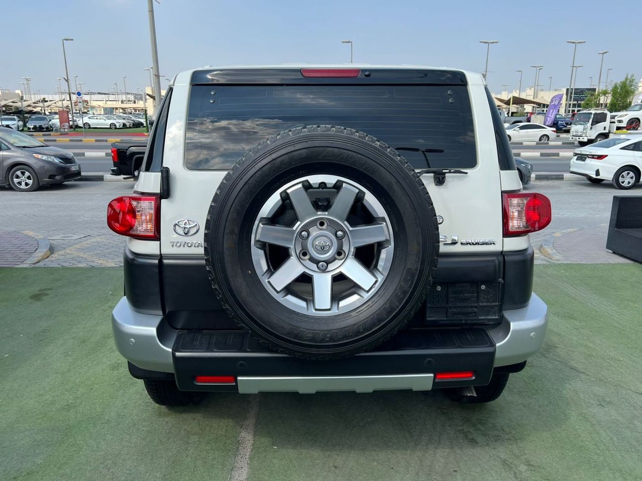 Toyota FJ Cruiser TOYOTA FJ CRUISER 2022 Std 4.0L (270 HP)/V6