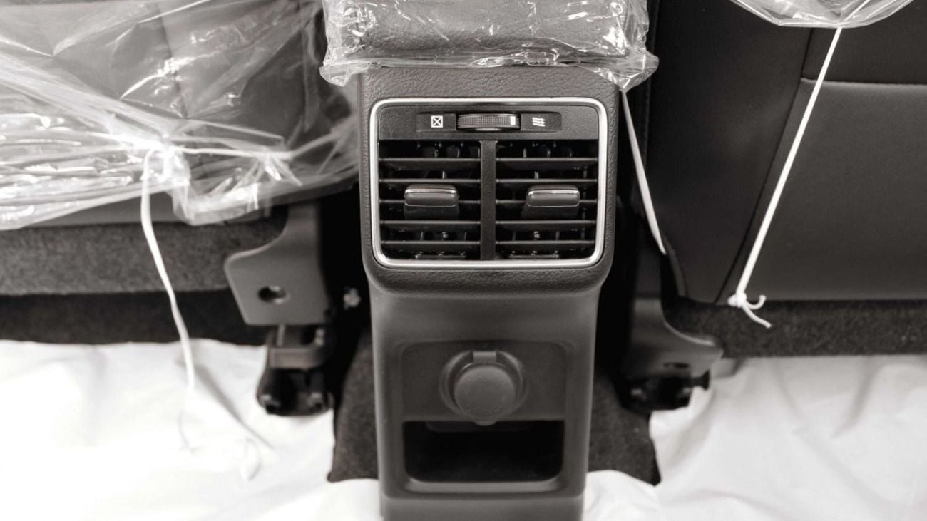 Suzuki Ciaz SUZUKI CIAZ 1.5L AT 2023 GLX