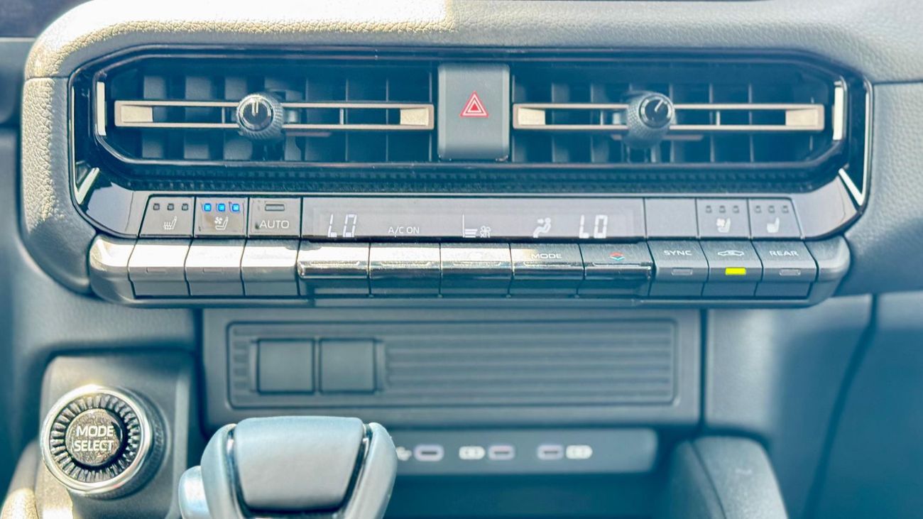 تويوتا برادو Toyota Prado 2024, petrol engine 2.4L 7seats Automatic gear,white colour 2