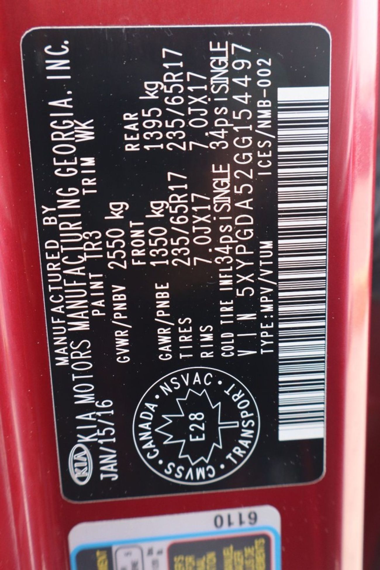 Kia Sorento Base 3.3L FWD CANADIAN SPECS V6