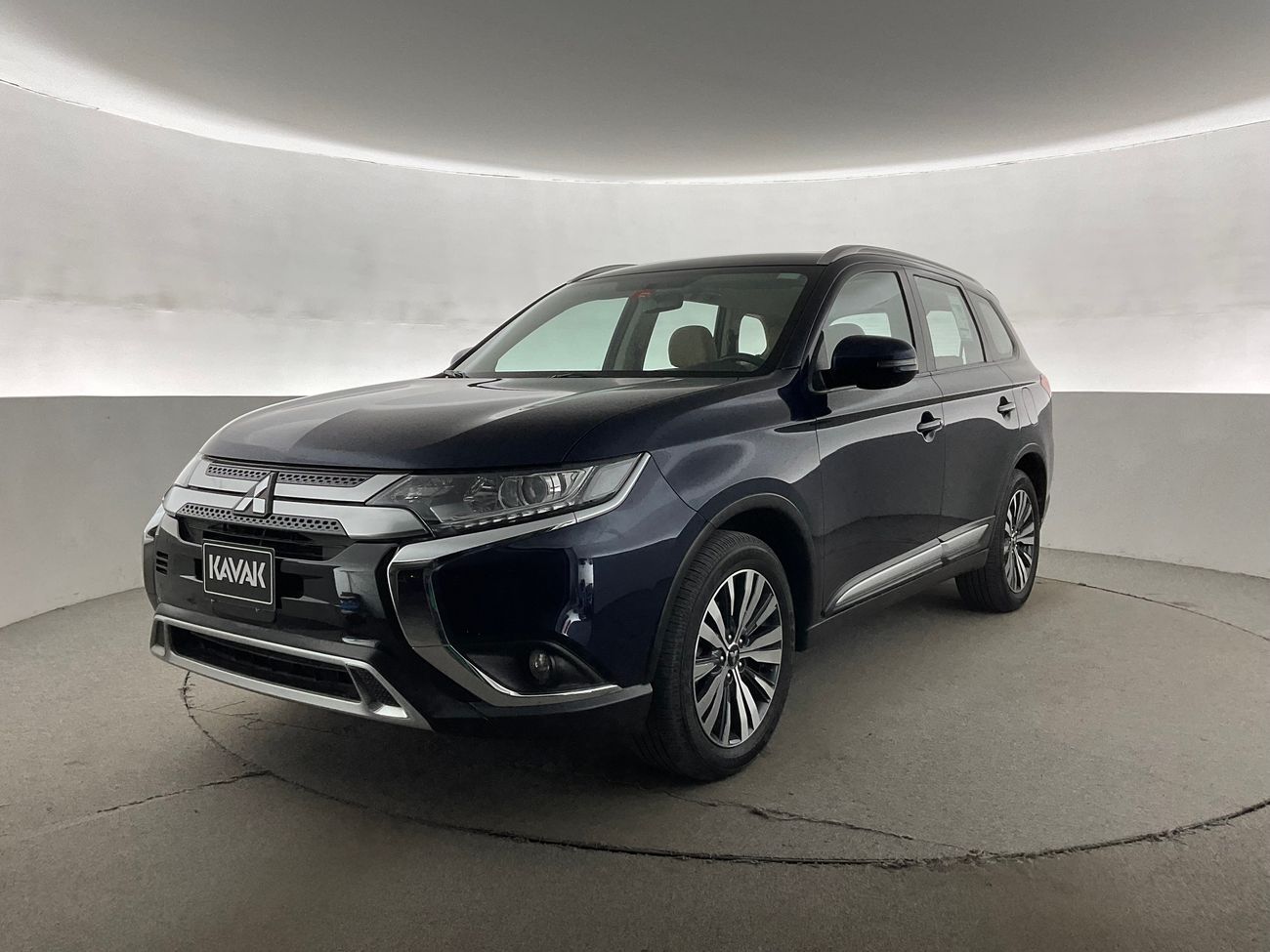 Mitsubishi Outlander GLX Midline | National Day Celebration | Guaranteed Warranty | 0 Down Payment