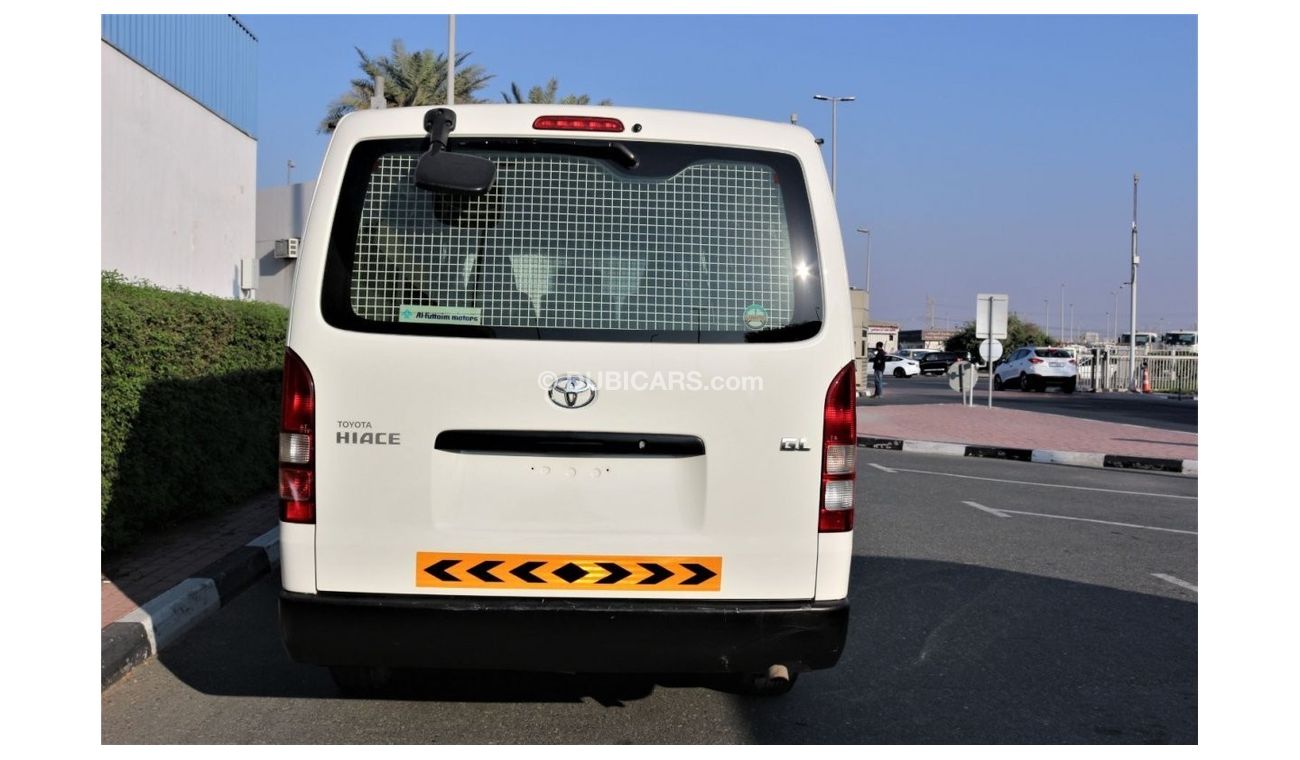 Toyota Hiace GL - Standard Roof TOYOTA HIAC  DELIVERY 2017 PETROL