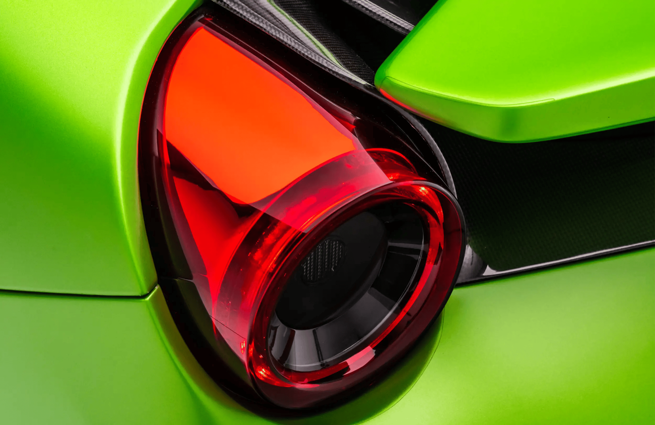 فيراري 488 3.9L V8 Twin-Turbocharged Engine