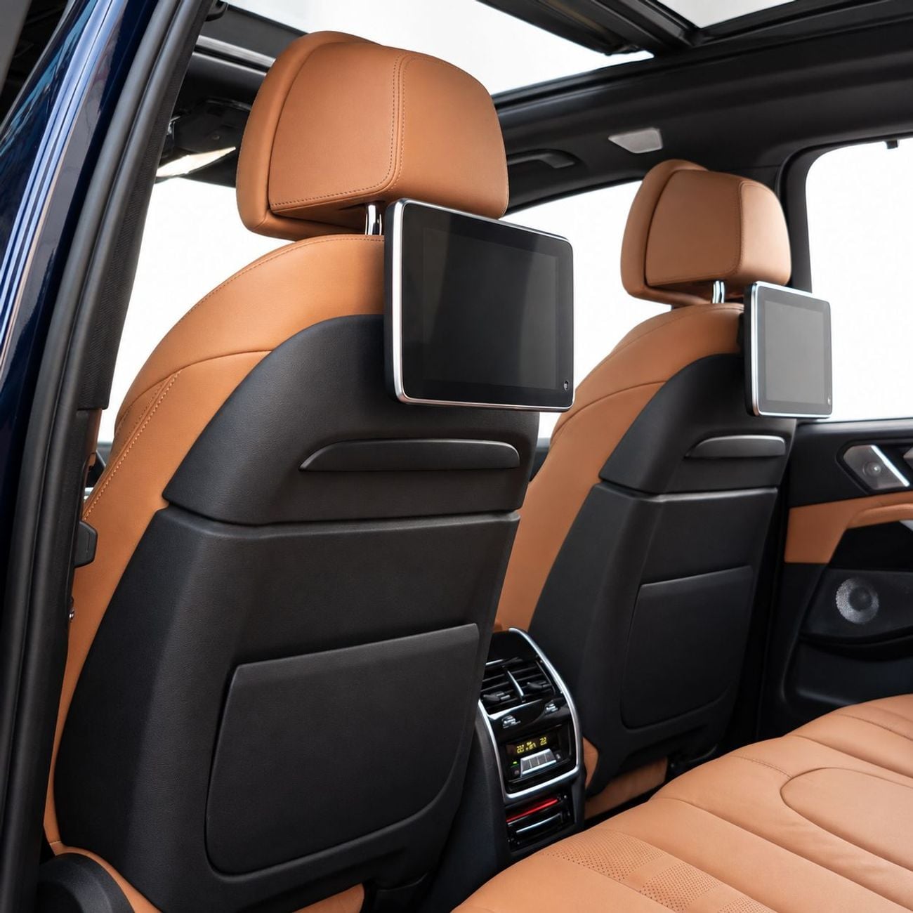 BMW X5 40i M SPORT AED 3,353 P.M • 0% Downpayment • BMW X5 xDrive40i M-Sport • 1 Year Warranty