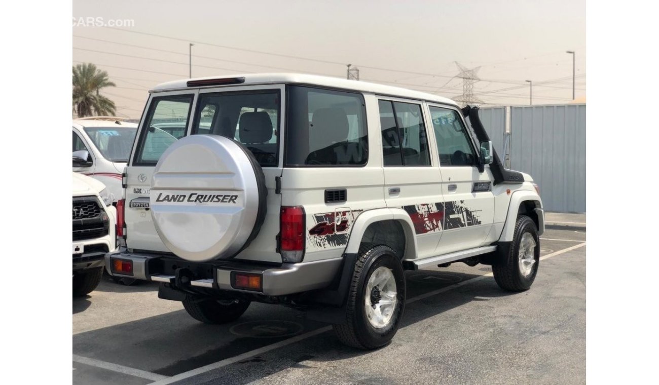 Toyota Land Cruiser Hard Top 76 HT 5DR