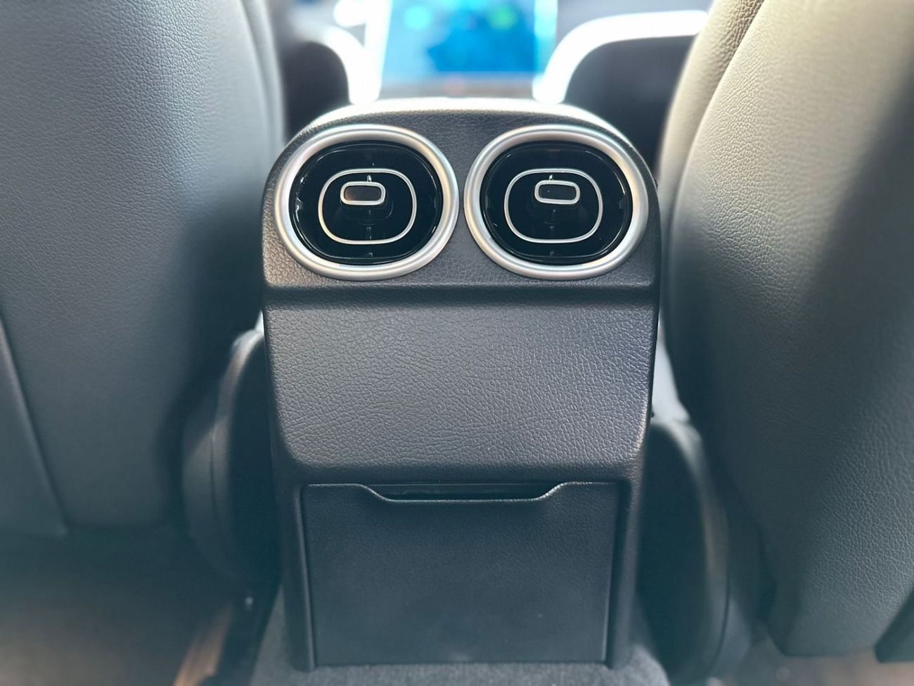 مرسيدس بنز C 200 MERCEDES-BENZ / C200 / 2025