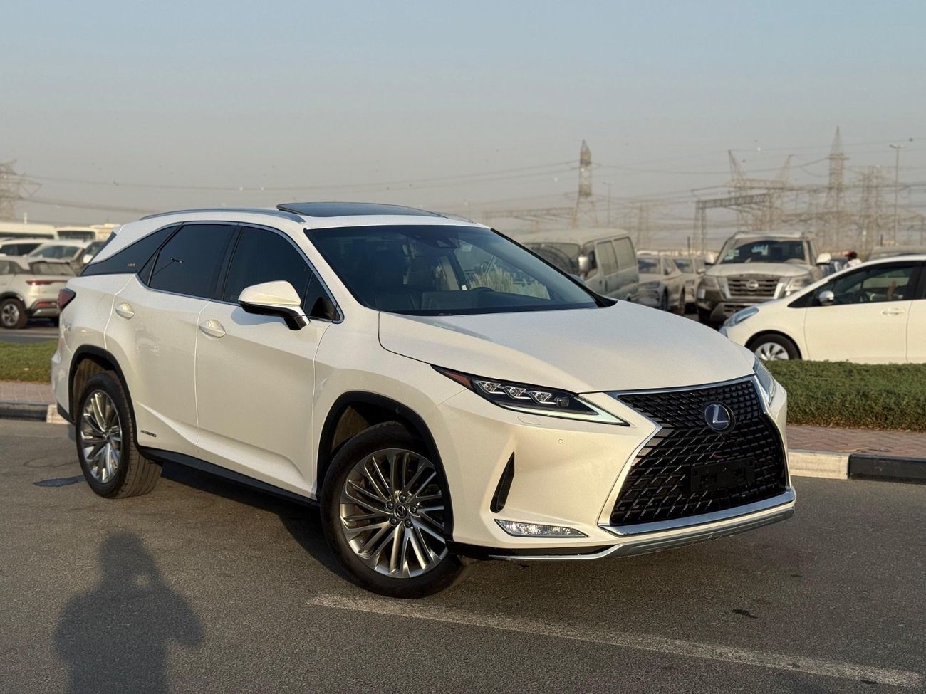 لكزس RX450h L Platinum 3.5L (7 Seater)