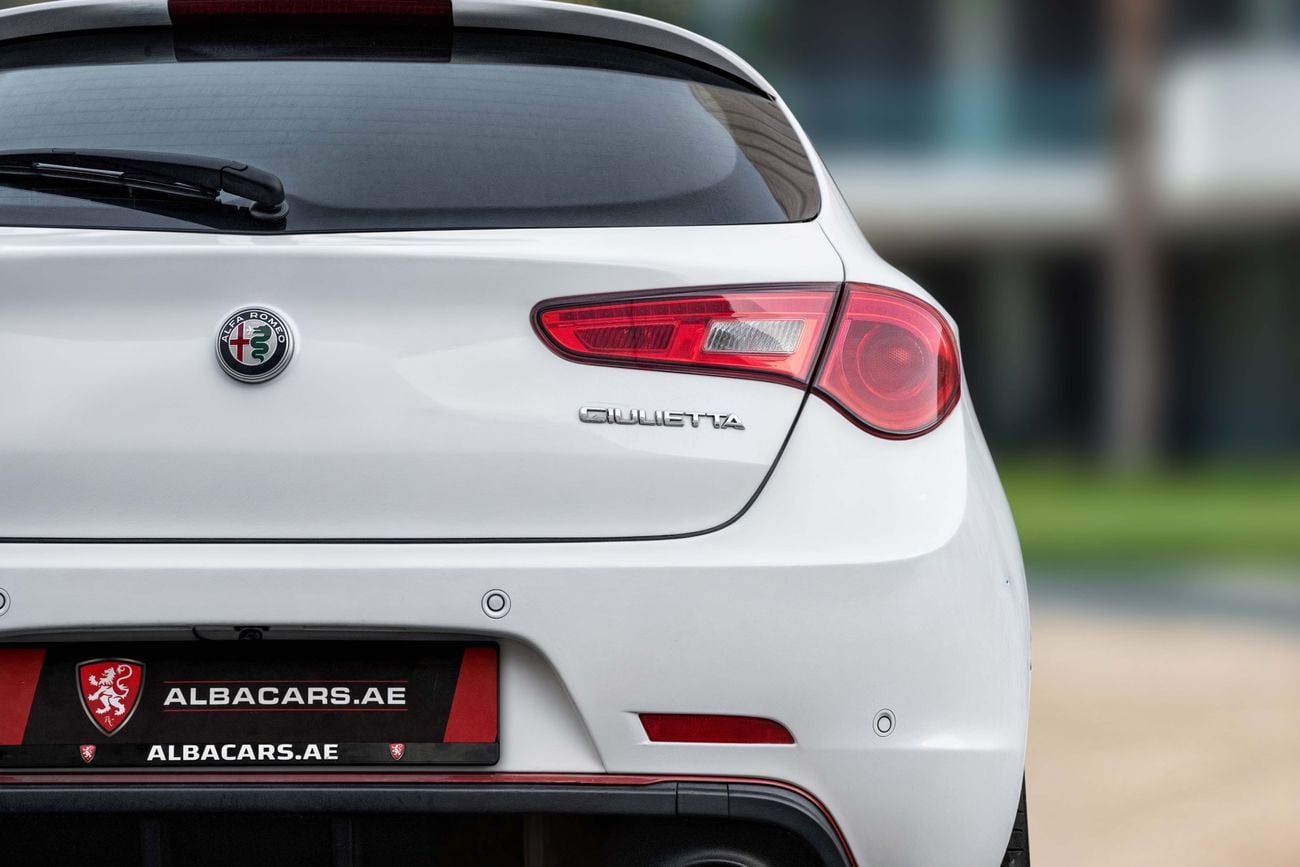 ألفا روميو جوليتا Giulietta | 784 P.M | 0% Downpayment | Veloce | Alfa Romeo Service History!
