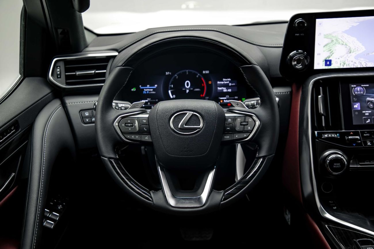 لكزس LX 500 D 3.3L Diesel - Sonic Quartz Inside Crimson | Export Only