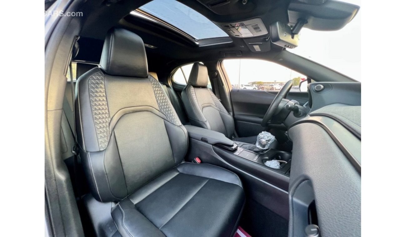 Lexus UX200 Premier 2019 LOW MILEAGE SUNROOF 2.0L US IMPORTED